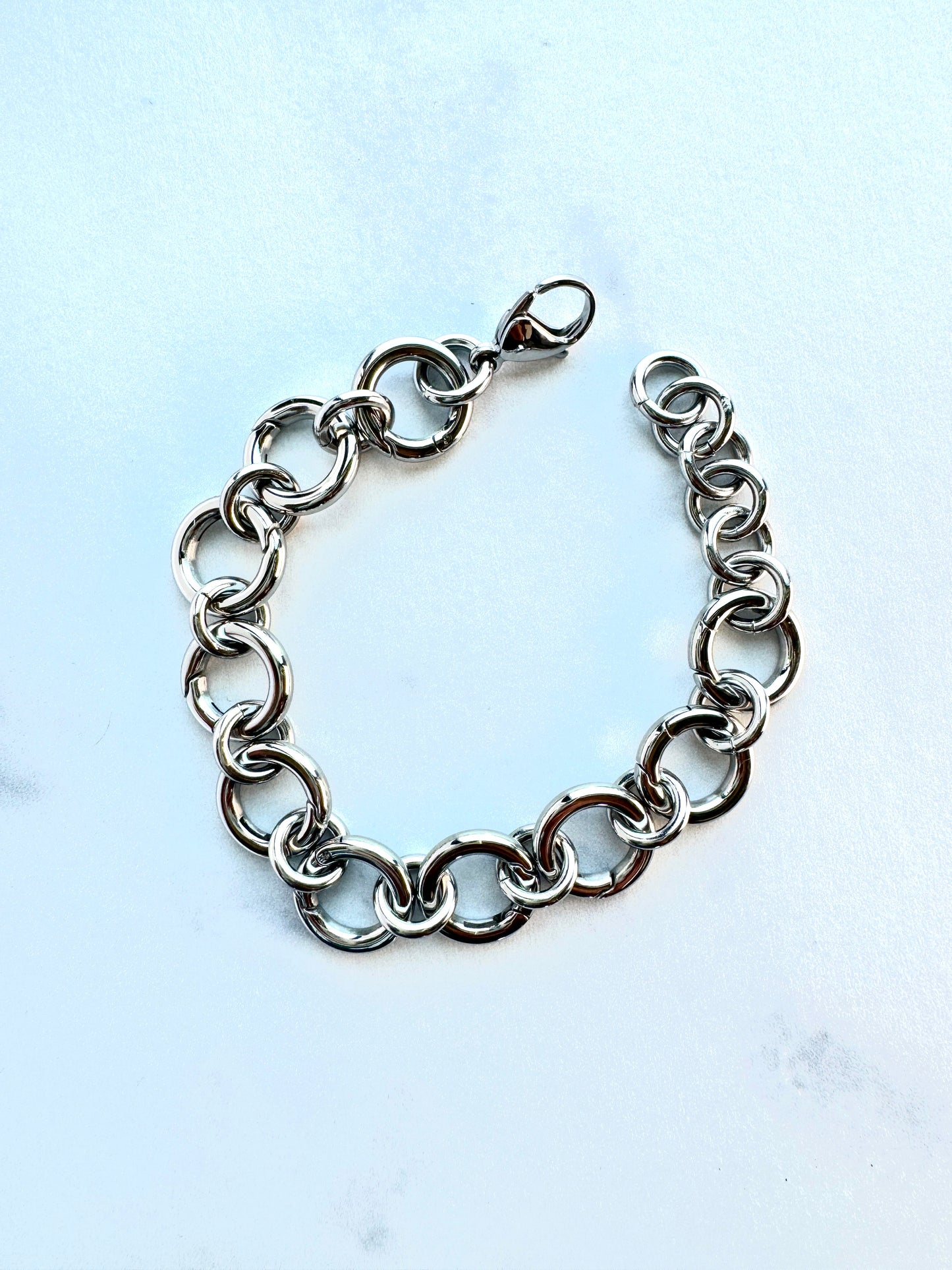 Circle Link Charm Bracelet